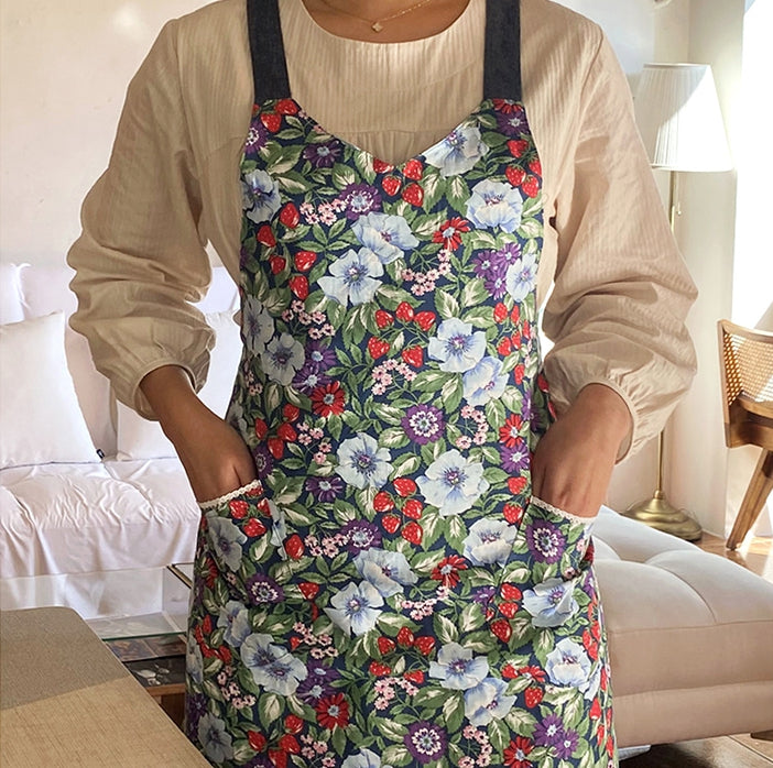AURACASA Strawberry Linen Apron 딸기 린넨 앞치마