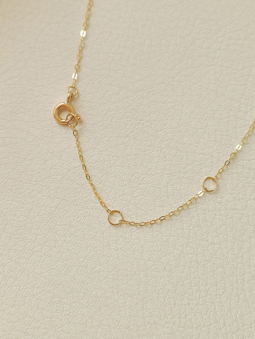 14K Gold Minimalist Pendant Necklace