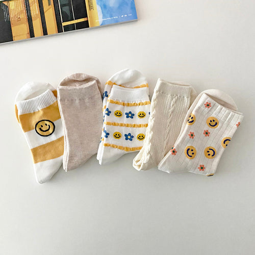 AURACASA women's yellow smiley face ankle socks, set of 5 pairs, daily wear cotton blend