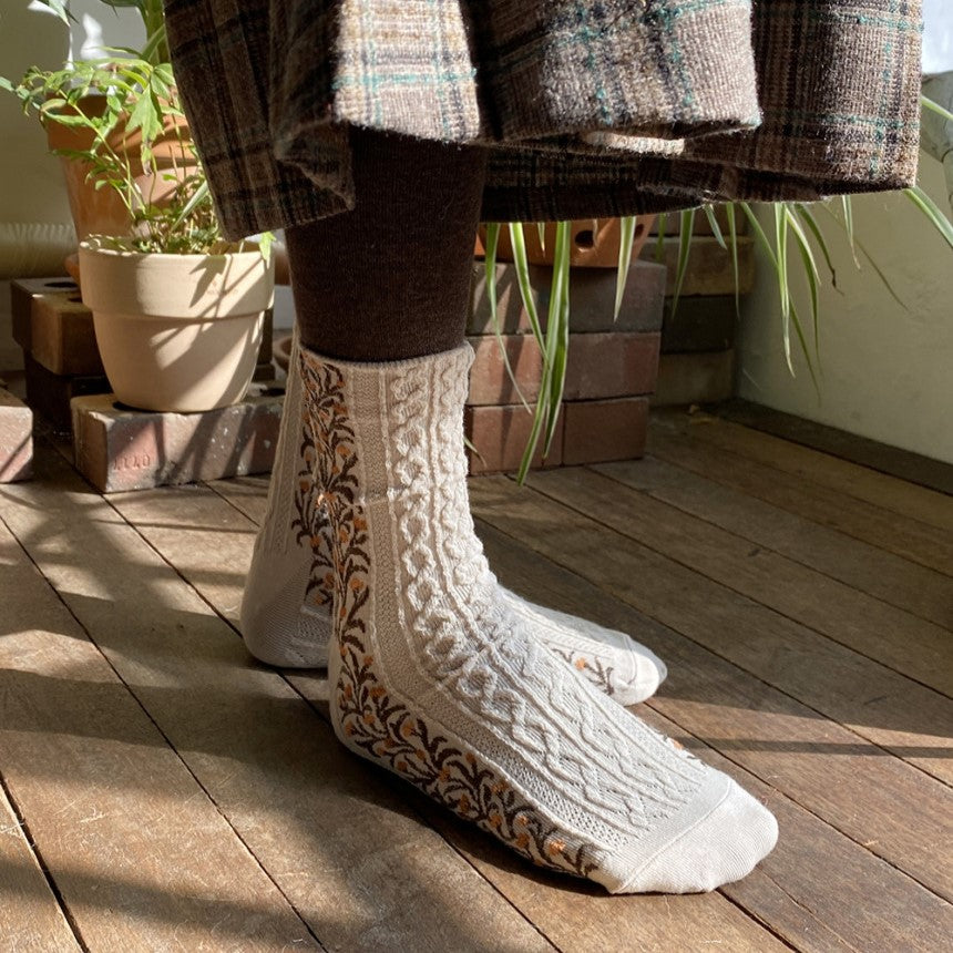 AURACASA Daily Women 5 Pairs Socks 03. Beige Flower Set