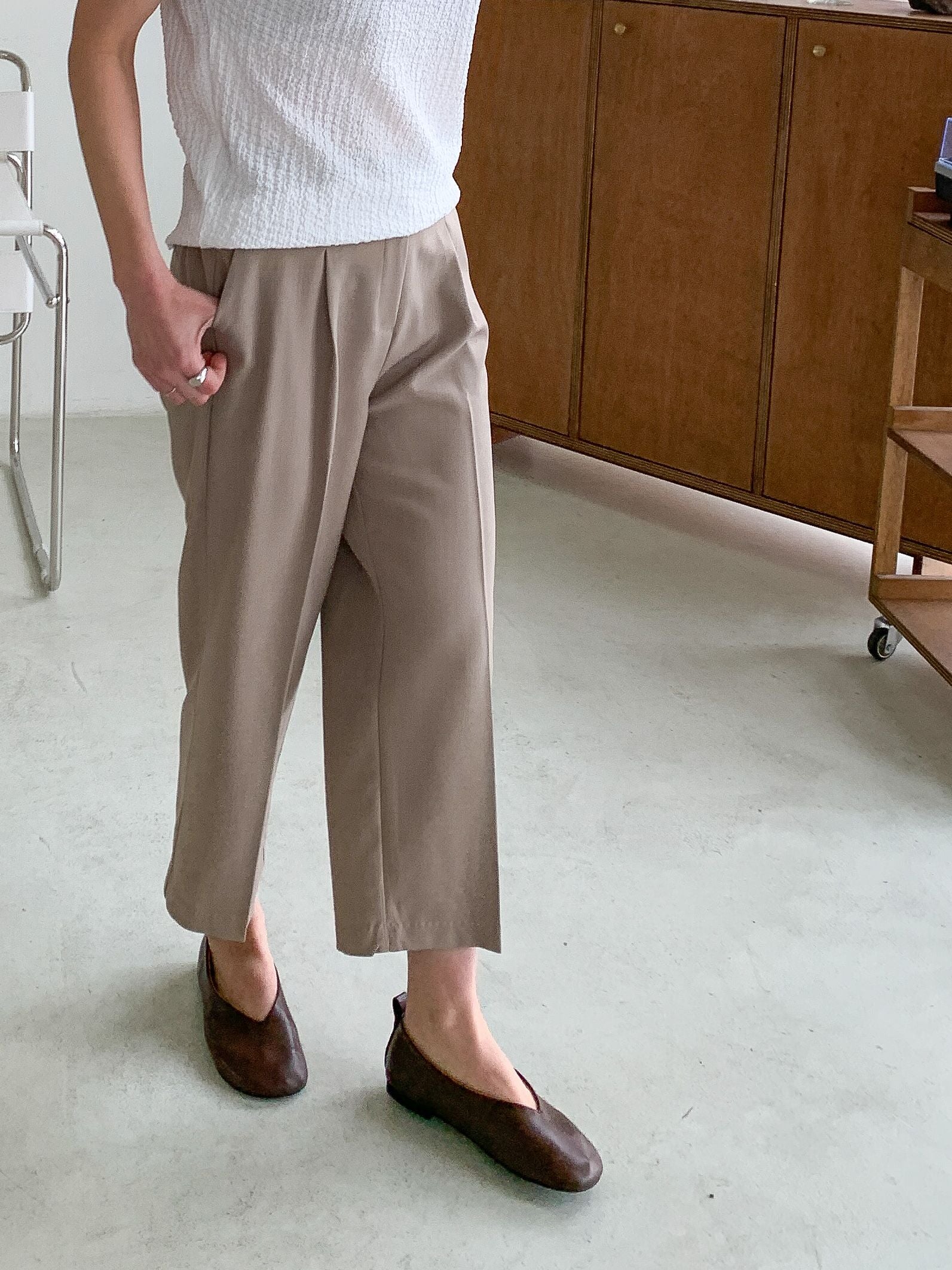 AURACASA Micro Back-Banding Wide Slacks – High-Waist Straight Fit Basic Pants (Spring/Summer)