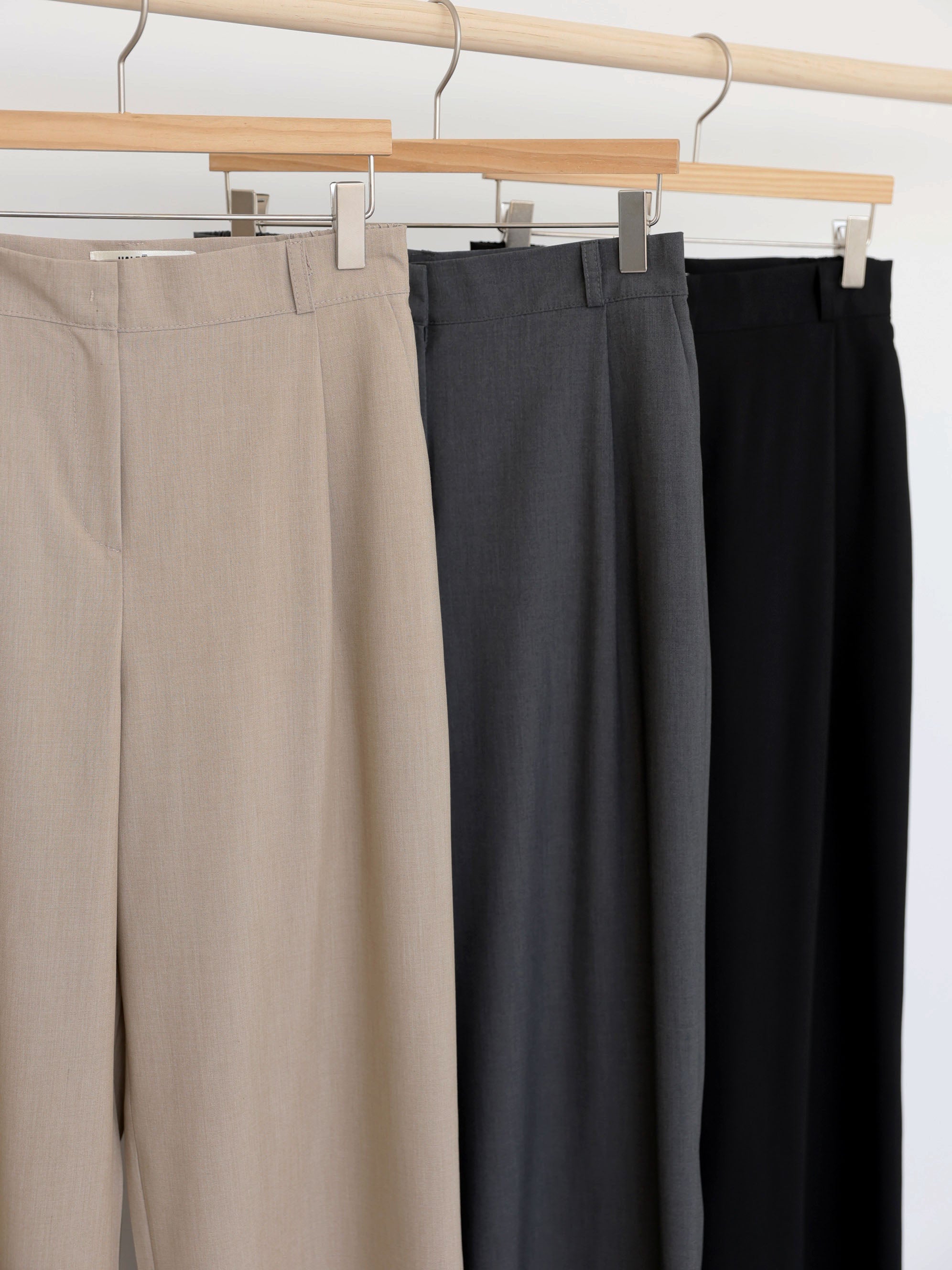 AURACASA Rookie Side-Banding Wide Slacks – High-Waist Pintuck Straight Fit Pants