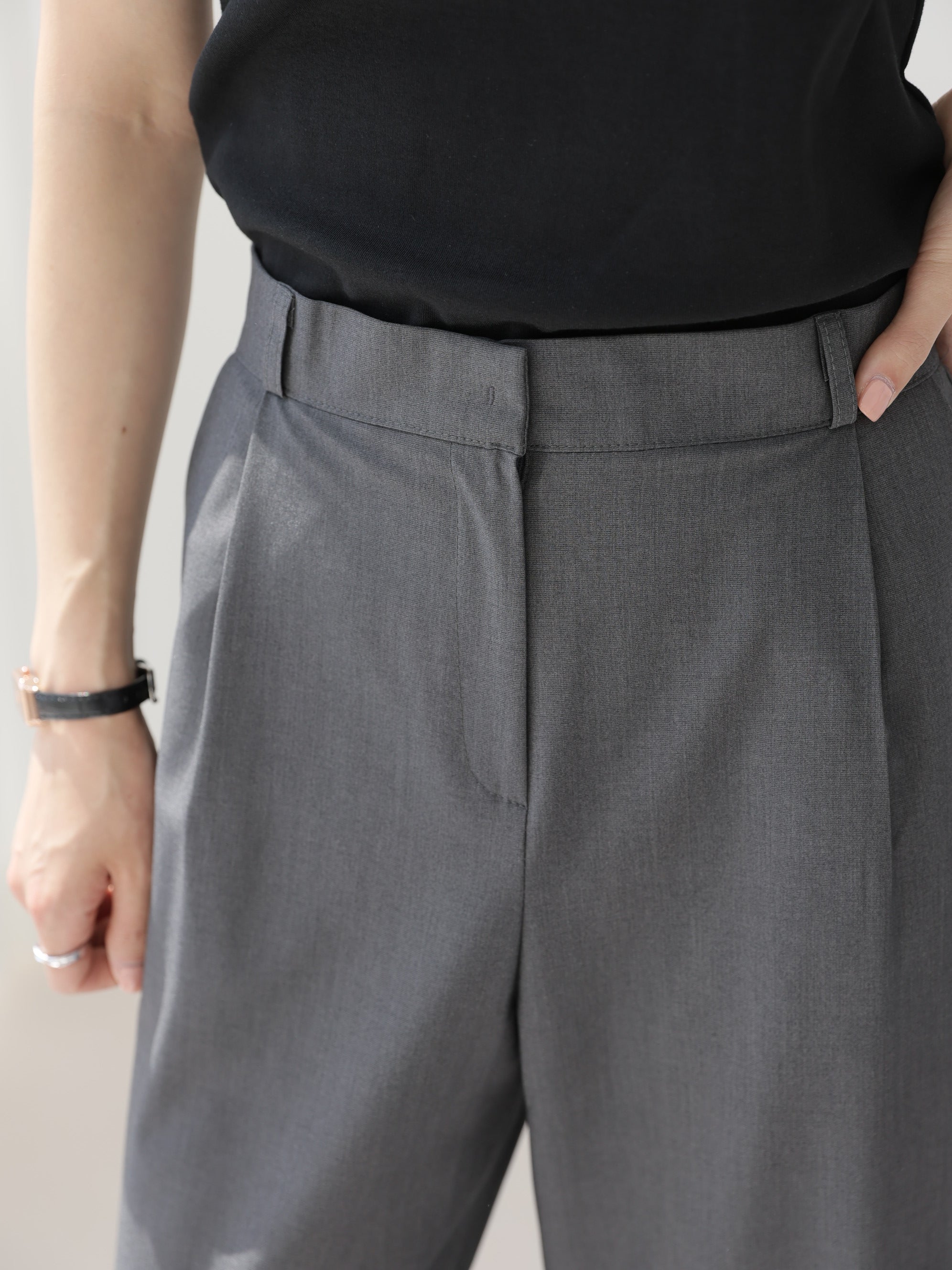 AURACASA Rookie Side-Banding Wide Slacks – High-Waist Pintuck Straight Fit Pants