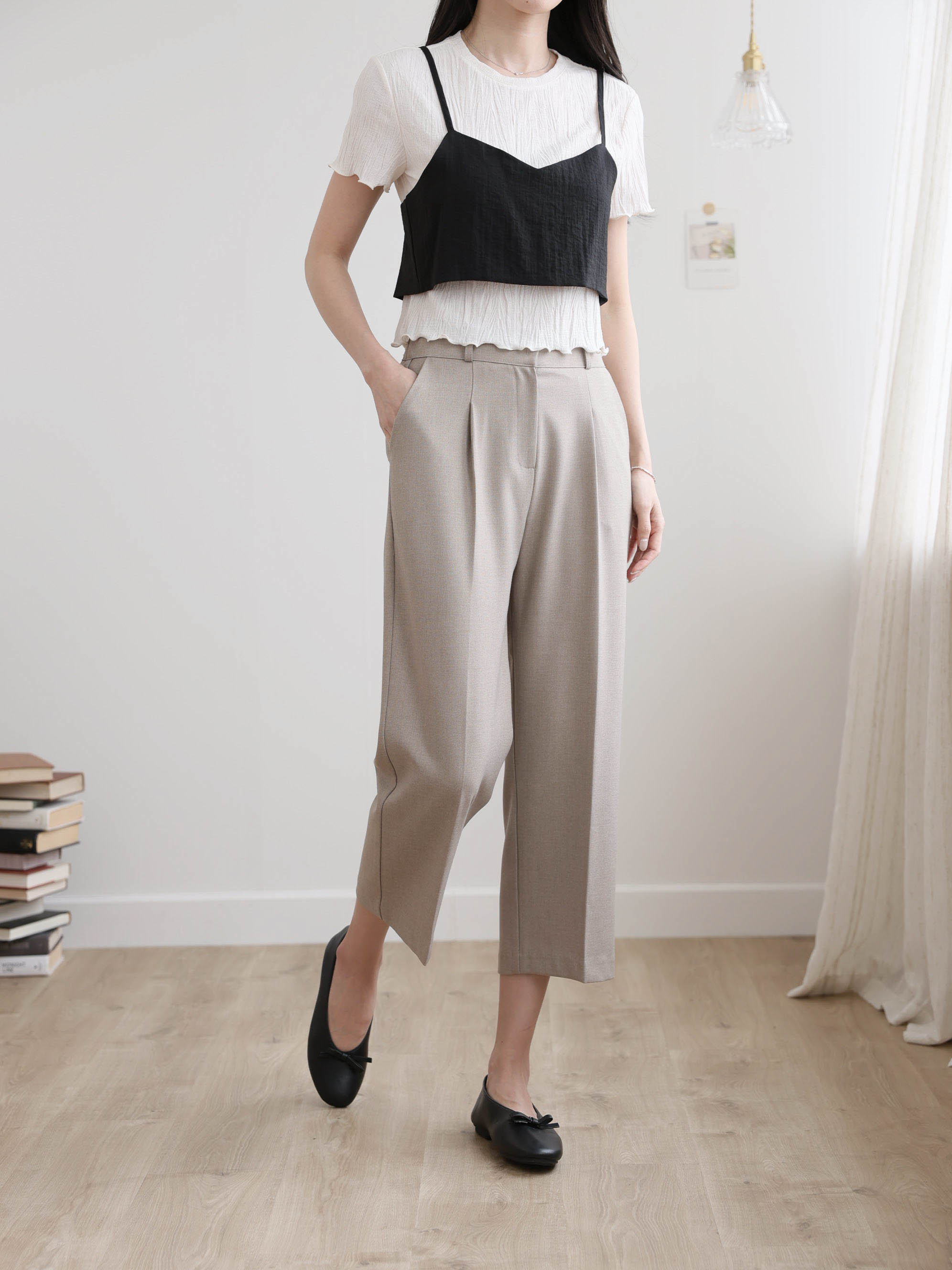 AURACASA Spa Pintuck Banding Slacks – High-Waist Cropped Wide Fit Pants (Spring/Summer)
