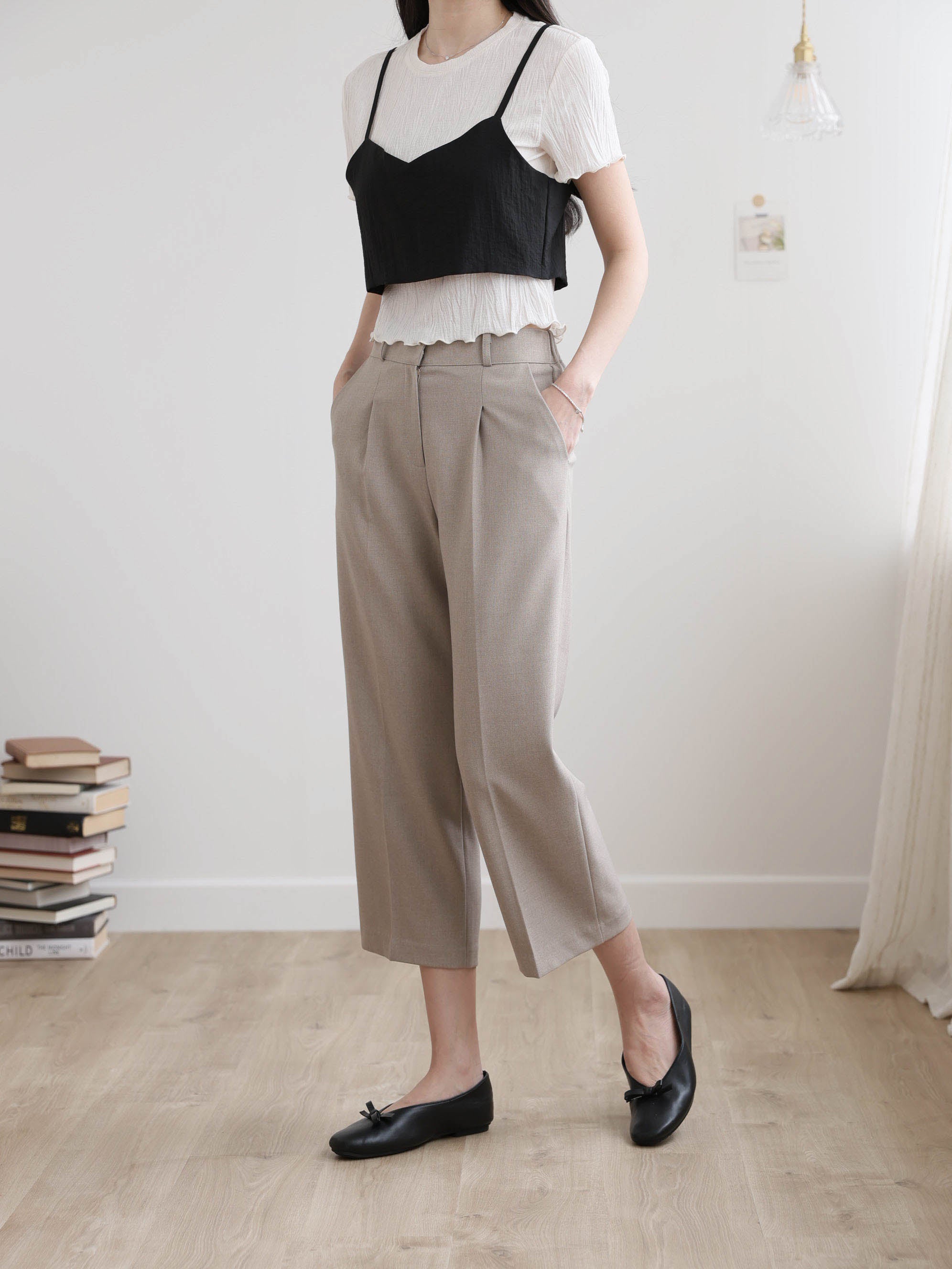 AURACASA Spa Pintuck Banding Slacks – High-Waist Cropped Wide Fit Pants (Spring/Summer)