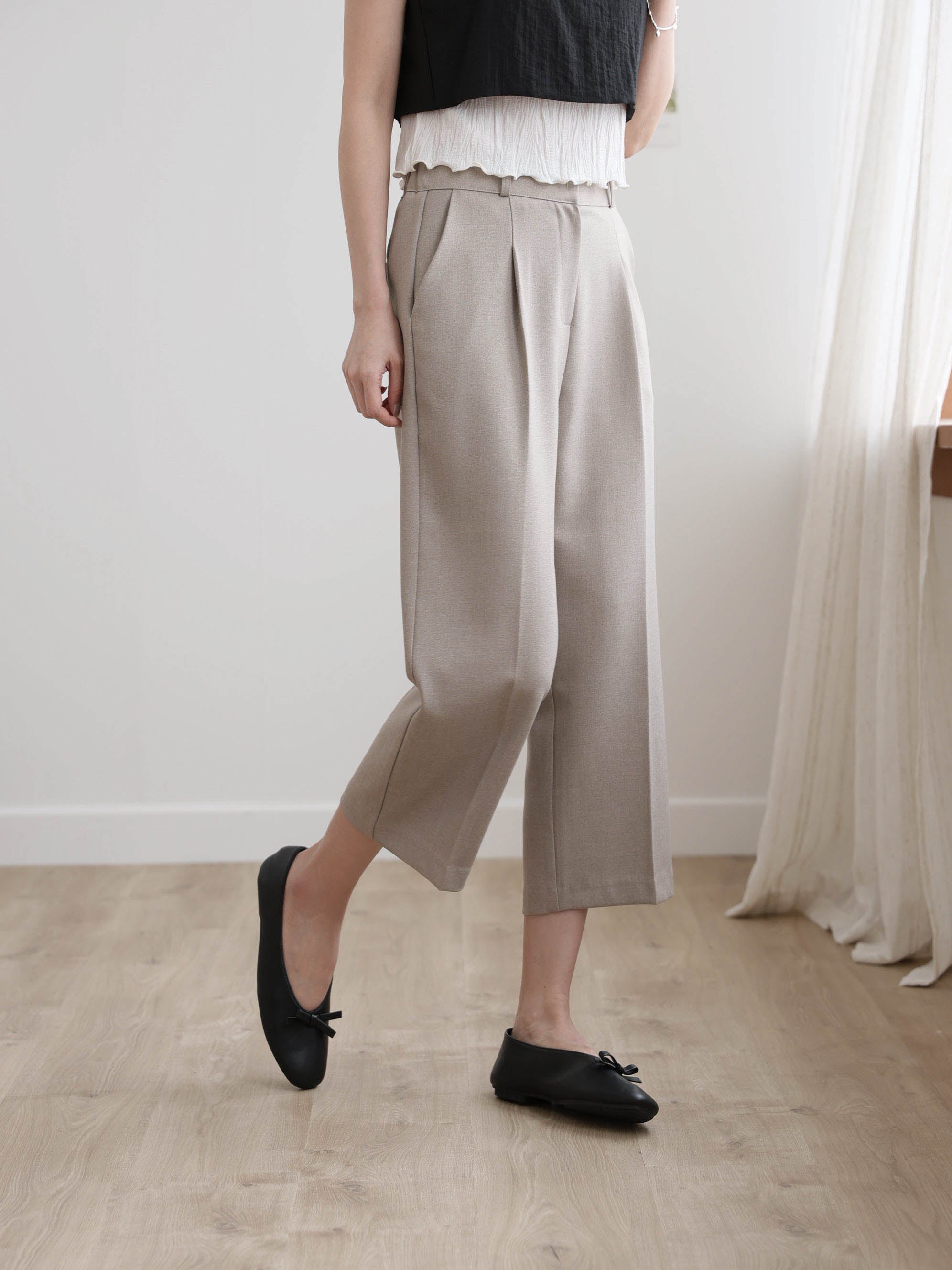 AURACASA Spa Pintuck Banding Slacks – High-Waist Cropped Wide Fit Pants (Spring/Summer)
