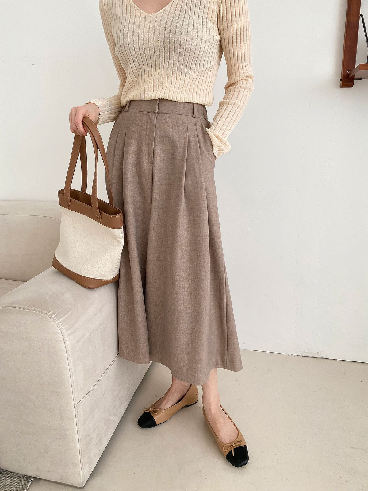[AURACASA] Pleated Wide Culotte Pants – Back Elastic Waist