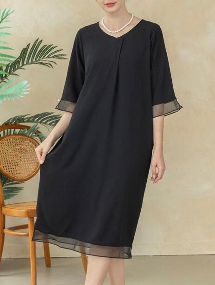 [AURACASA] Élise Pearl Sheer-Trim Midi Dress