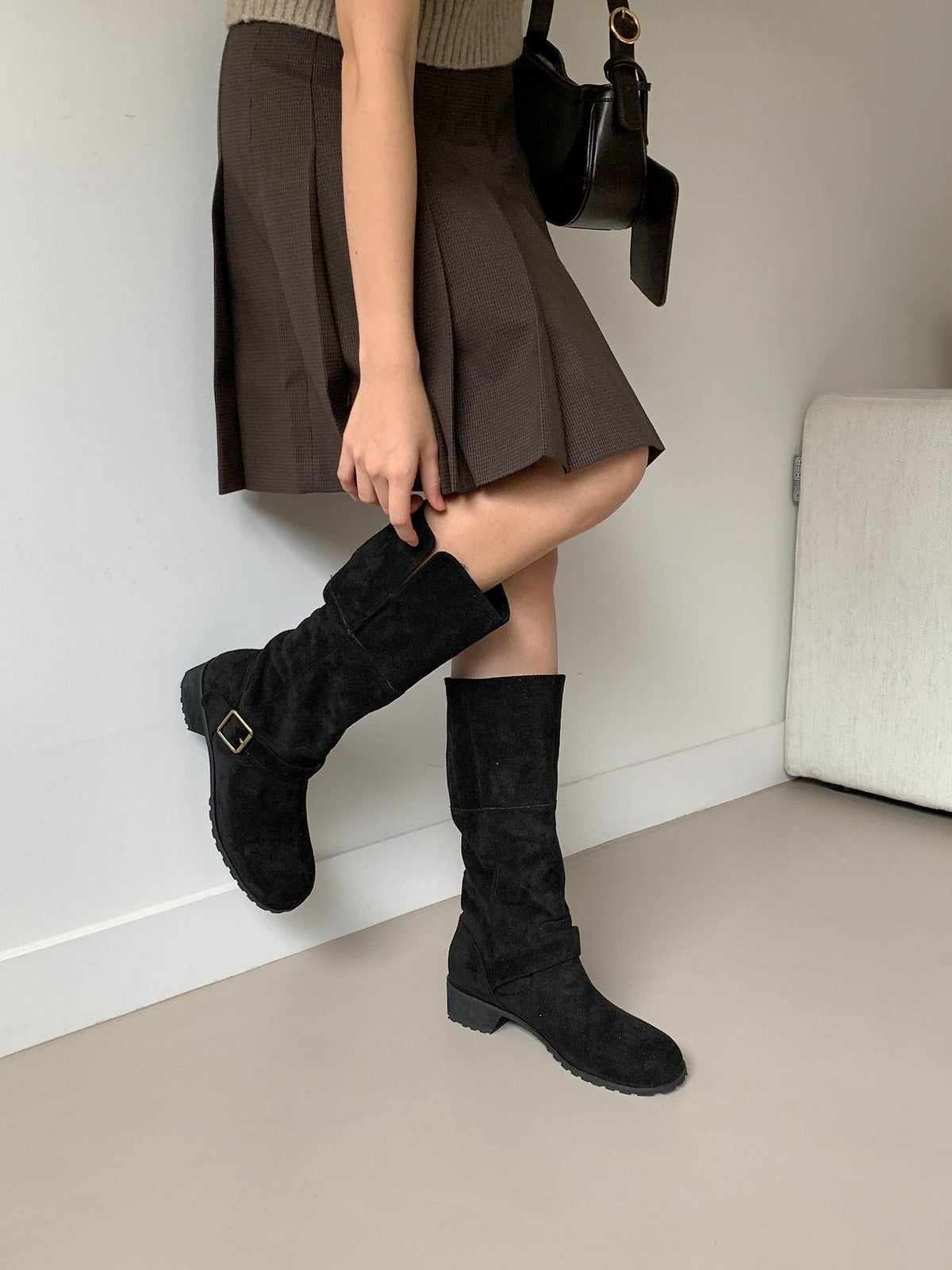 [AURACASA] Vintage Suede Buckle Mid-Calf Boots – Black & Beige