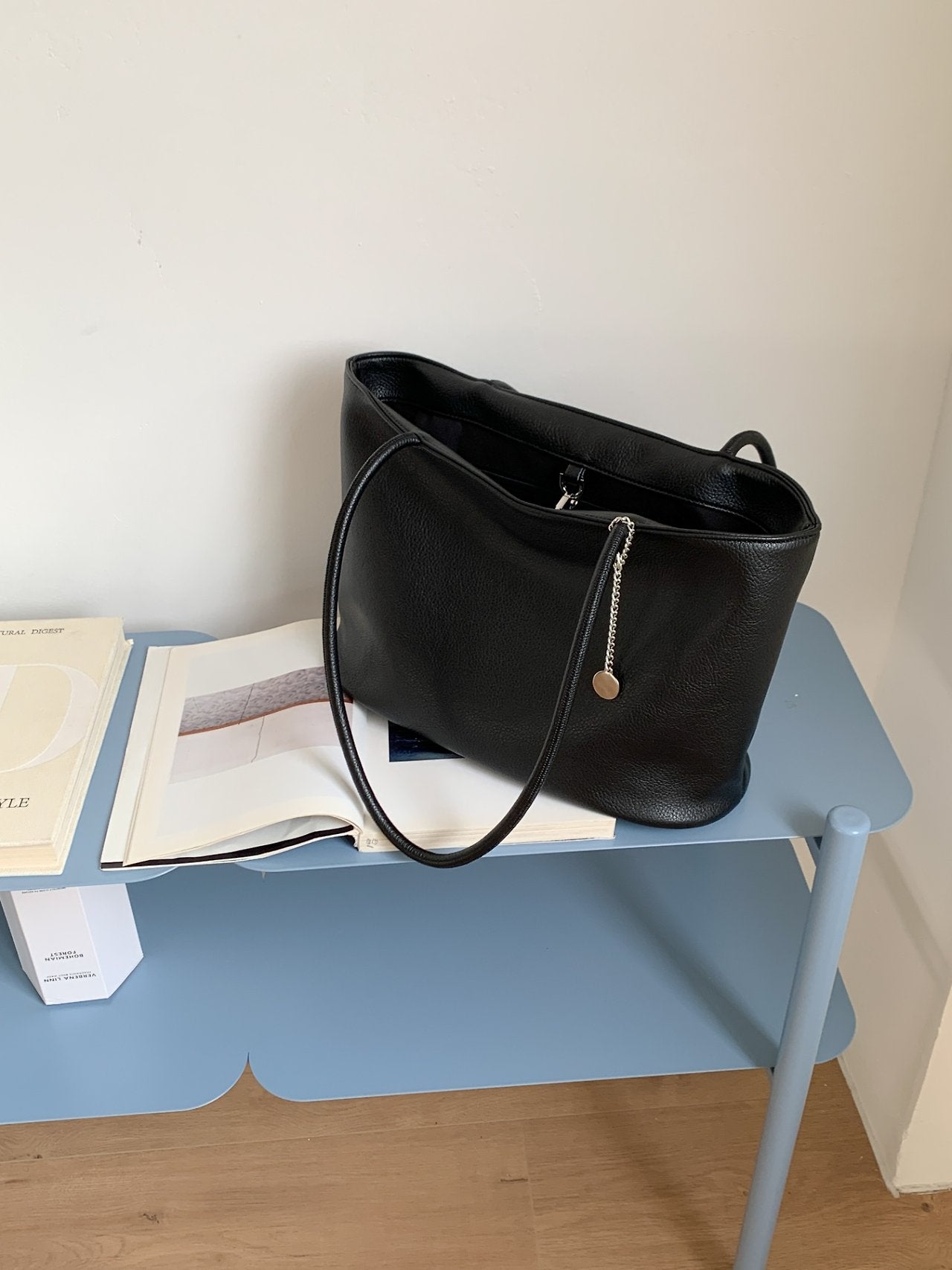 AURACASA Minimal Soft Tote Bag – Daily Shoulder Bag  (Black / Ivory / Sky Blue)