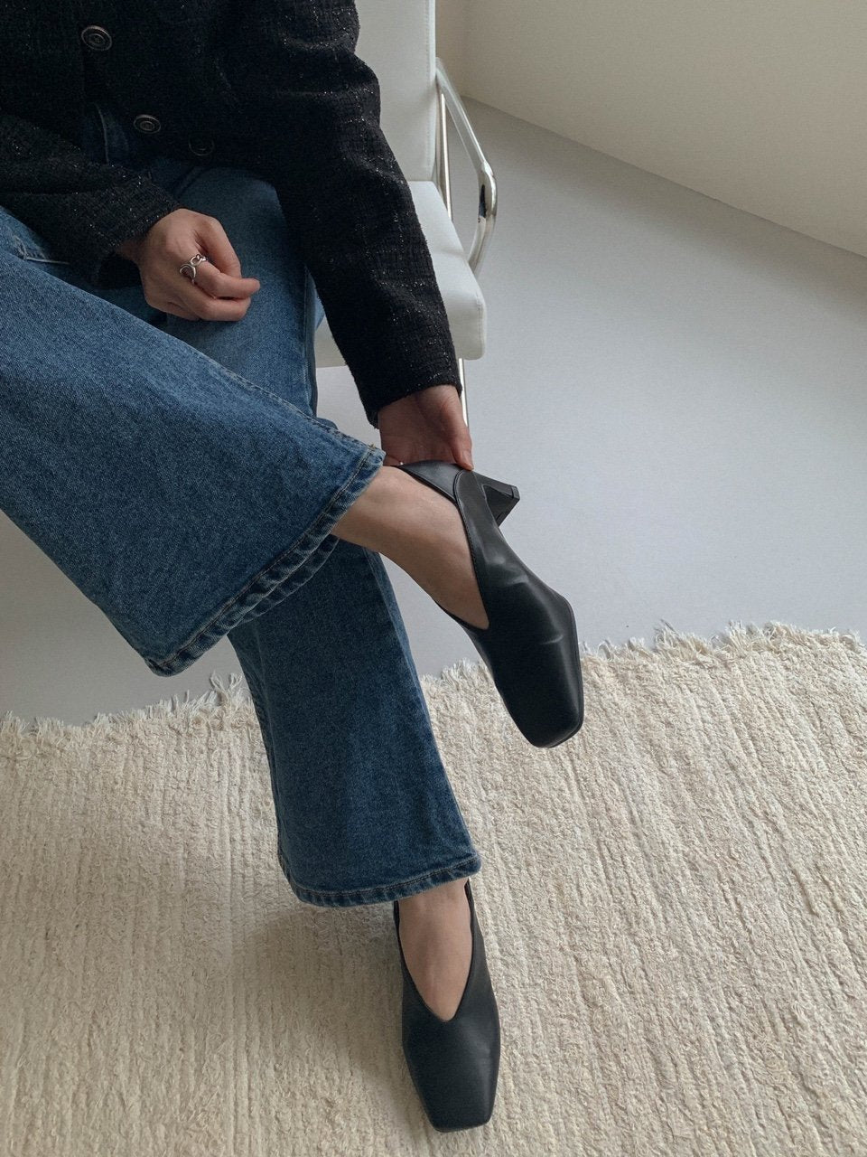 [AURACASA] Square Toe U-Cut Mid Heel Mules