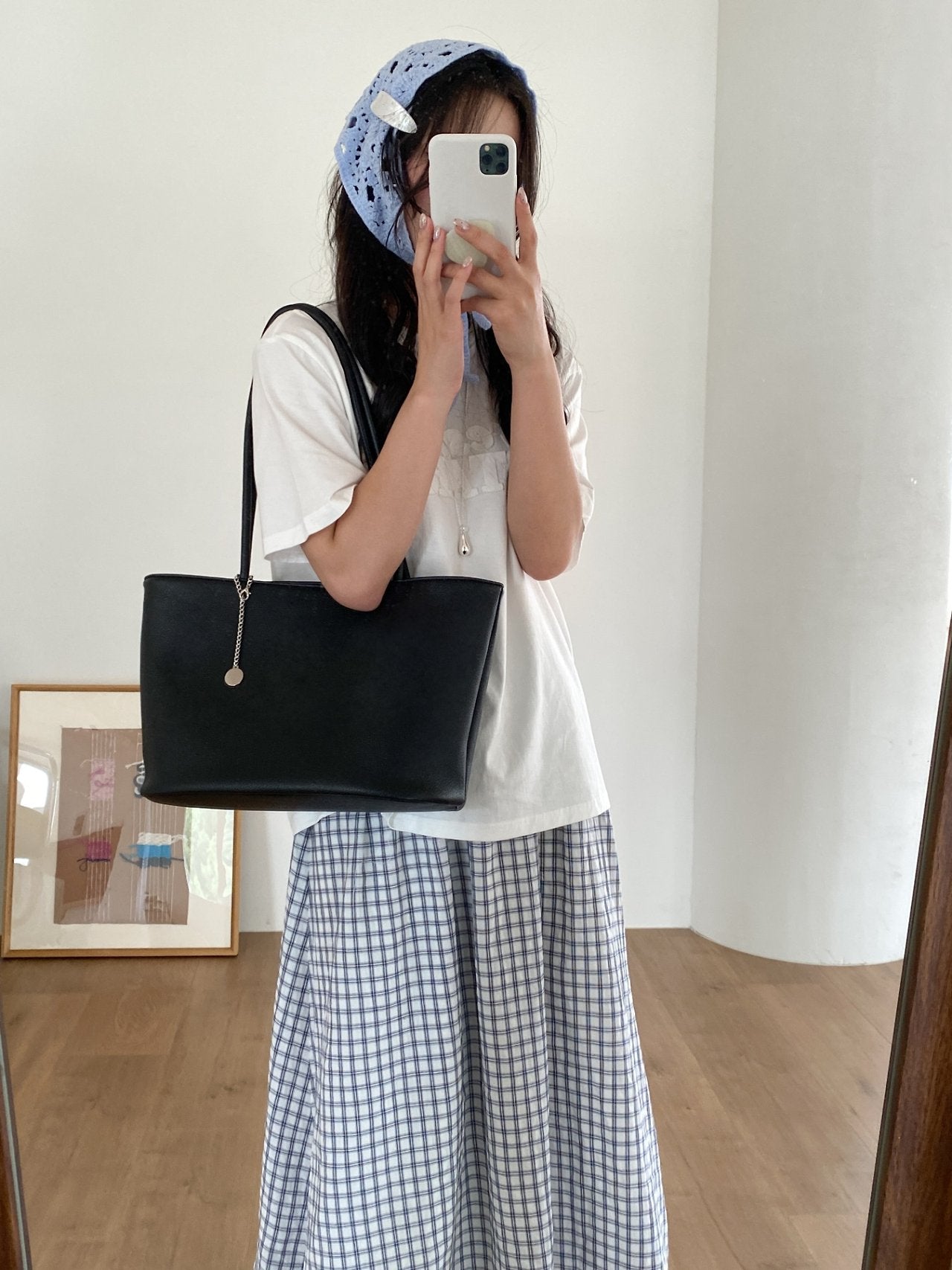 AURACASA Minimal Soft Tote Bag – Daily Shoulder Bag  (Black / Ivory / Sky Blue)