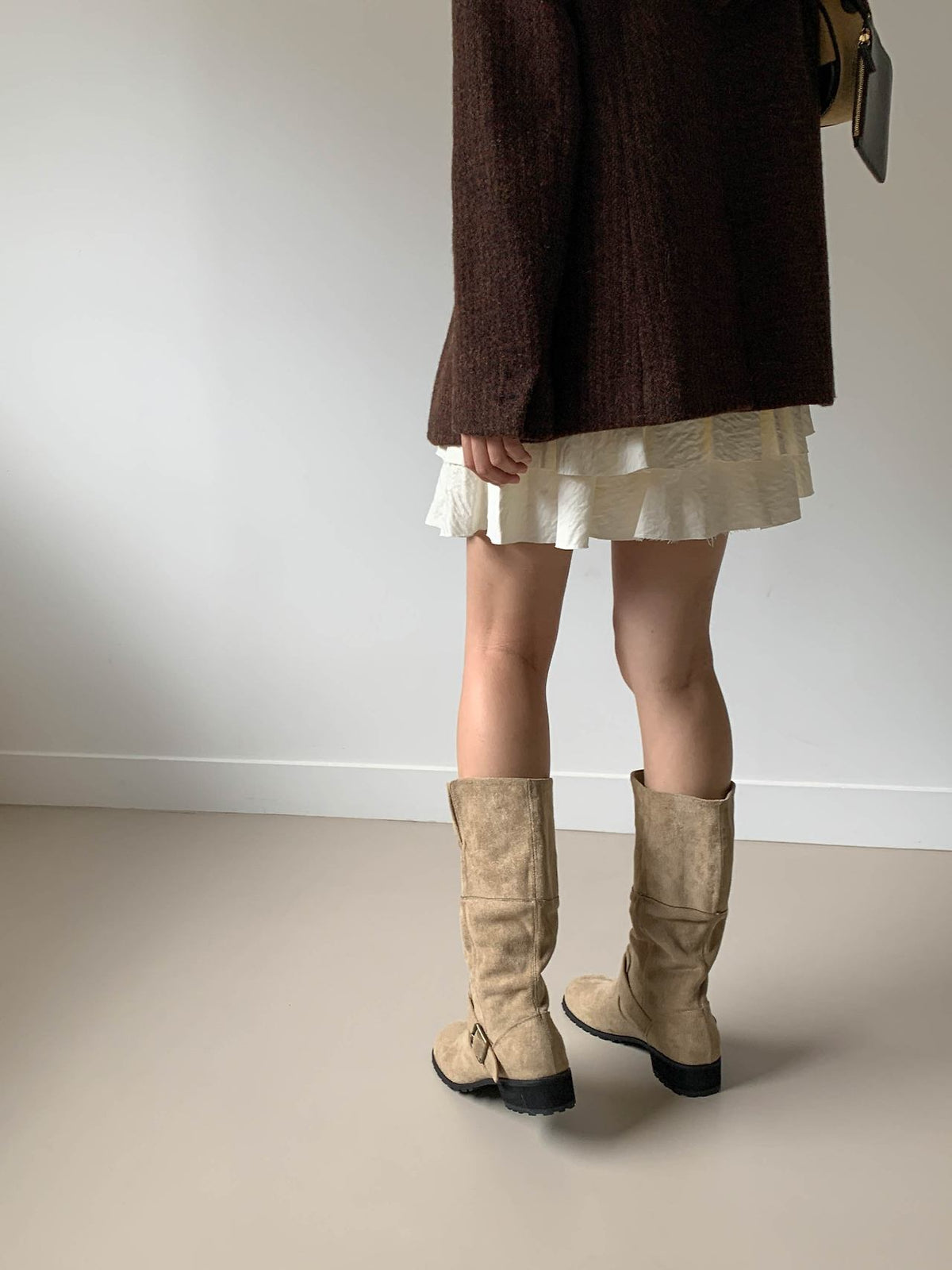 [AURACASA] Vintage Suede Buckle Mid-Calf Boots – Black & Beige