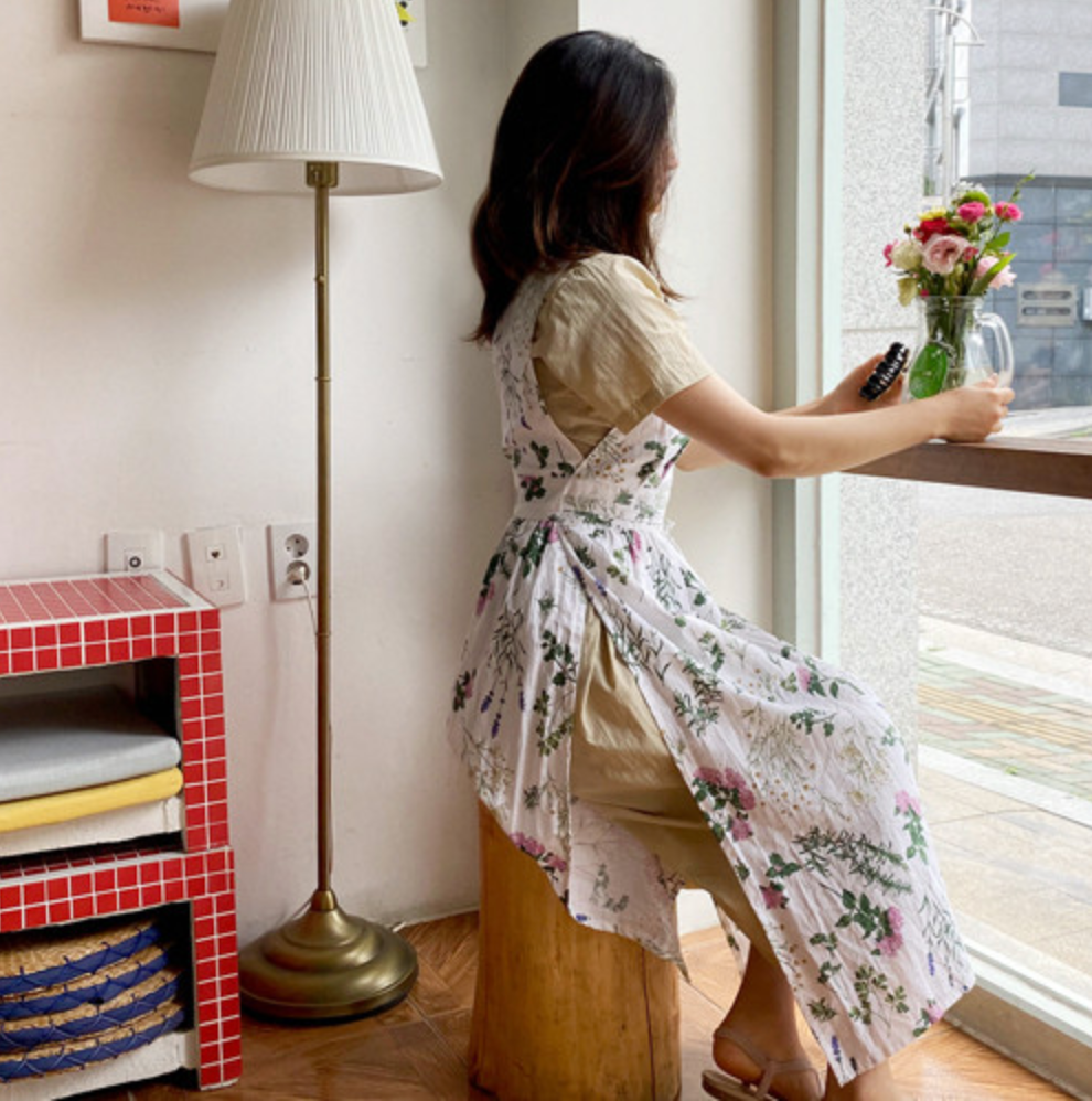 AURACASA herb split long apron in breathable cotton with waterproof lining, one size fits all